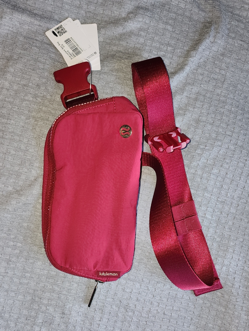 lululemon athletica Women's Fuchsia Sling Belt Bag
